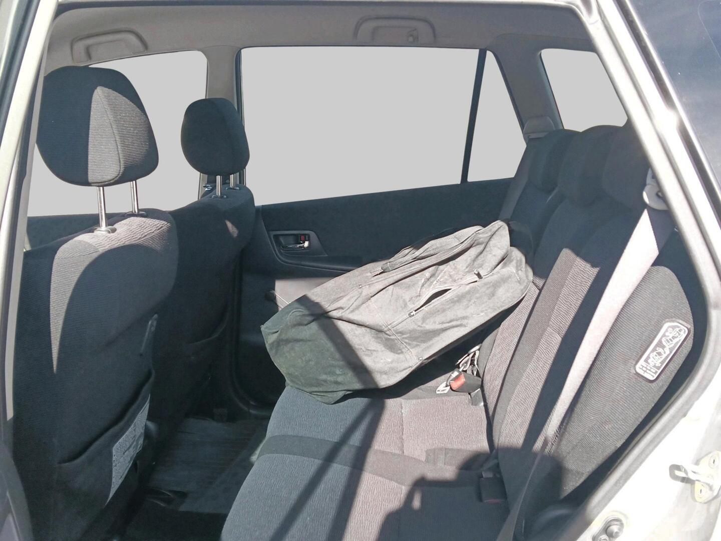 Image 12/30
