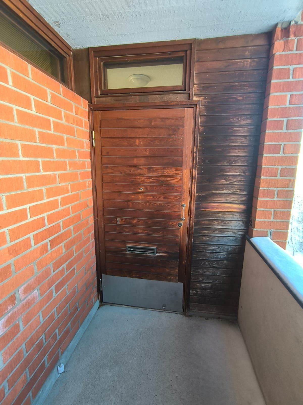 Image 6/20