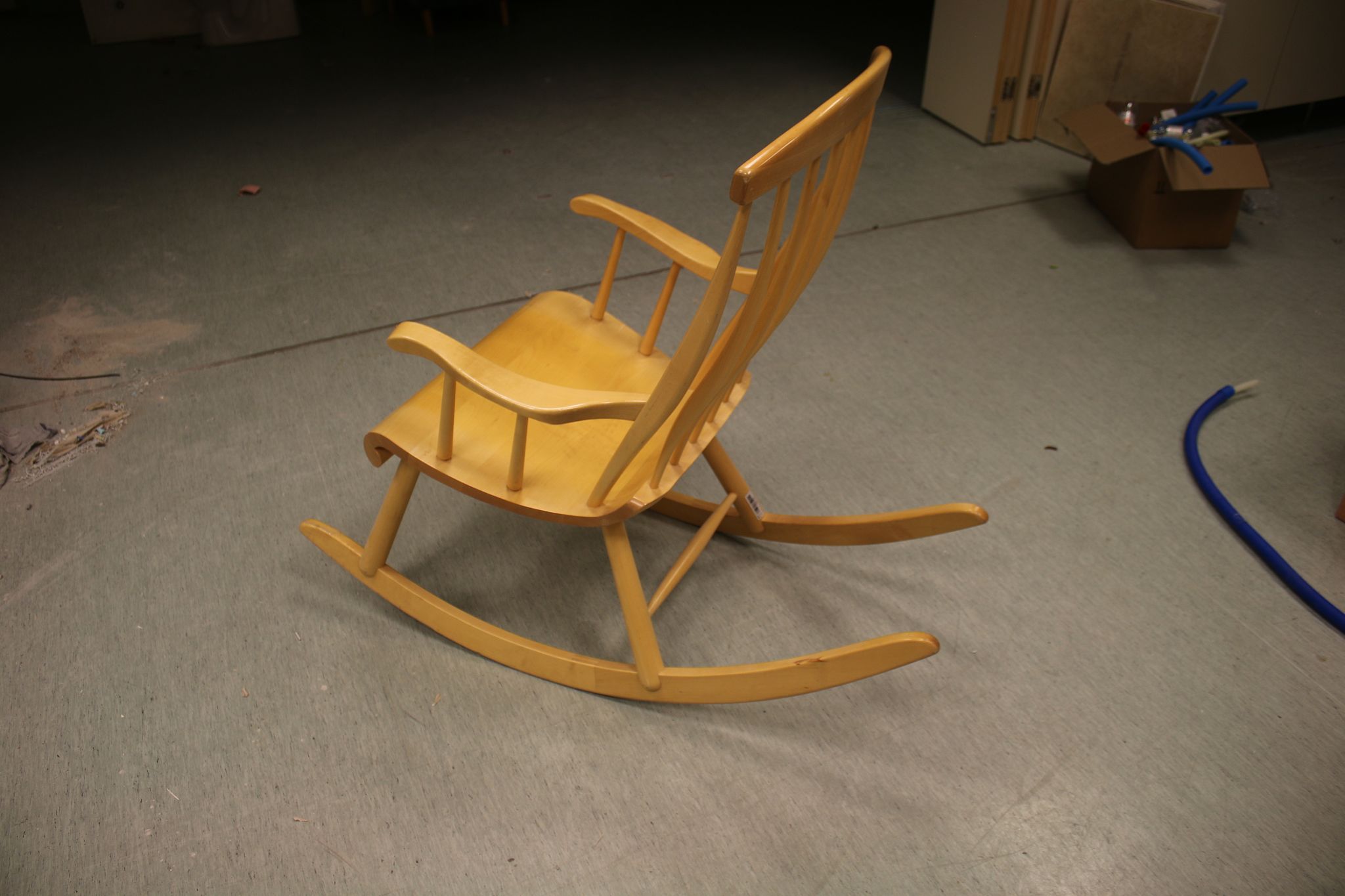 Image 8/8