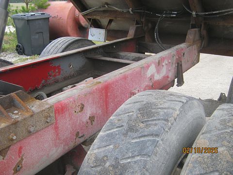 Image 33/37