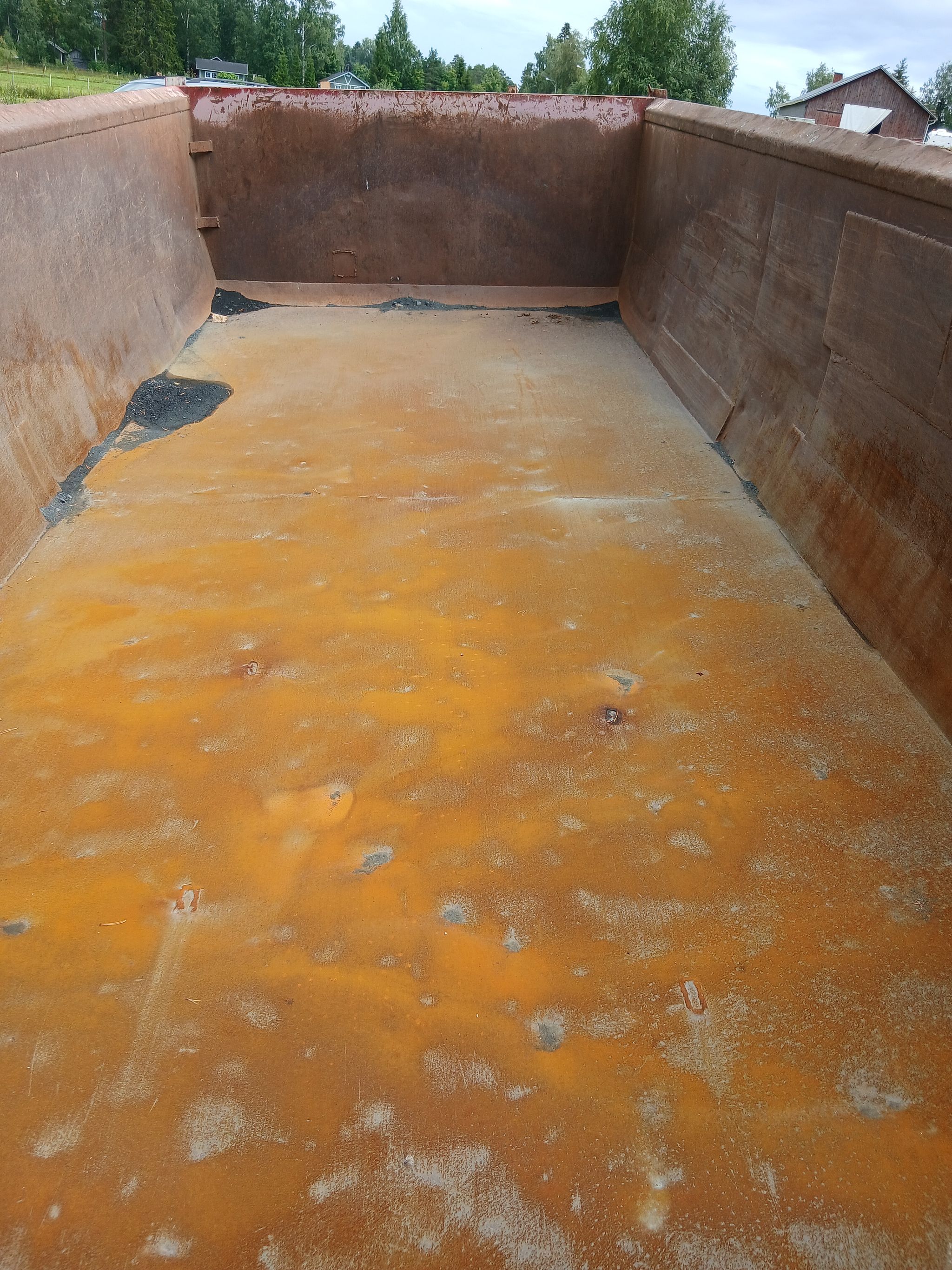 Image 8/9