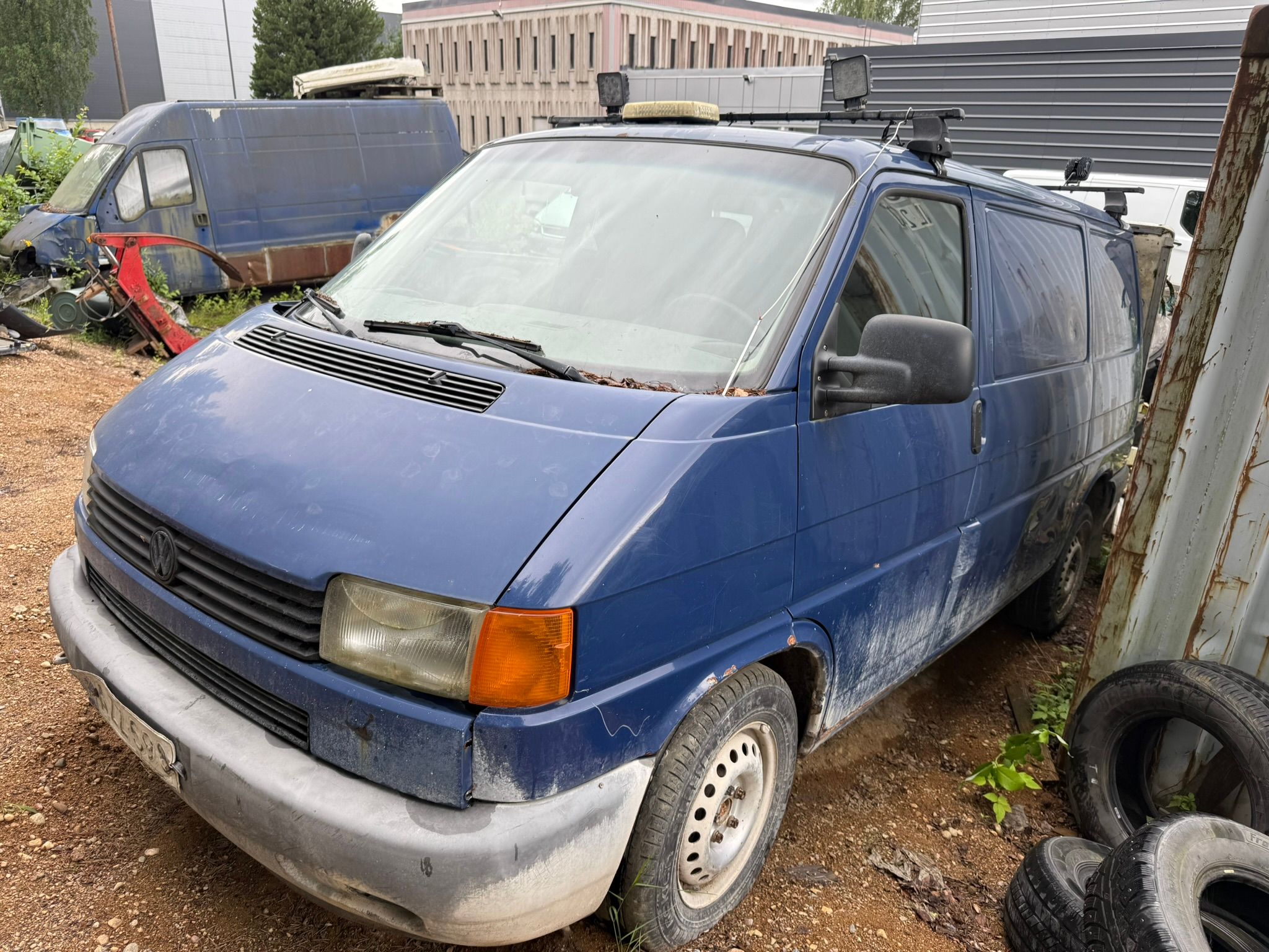 Image 3/12