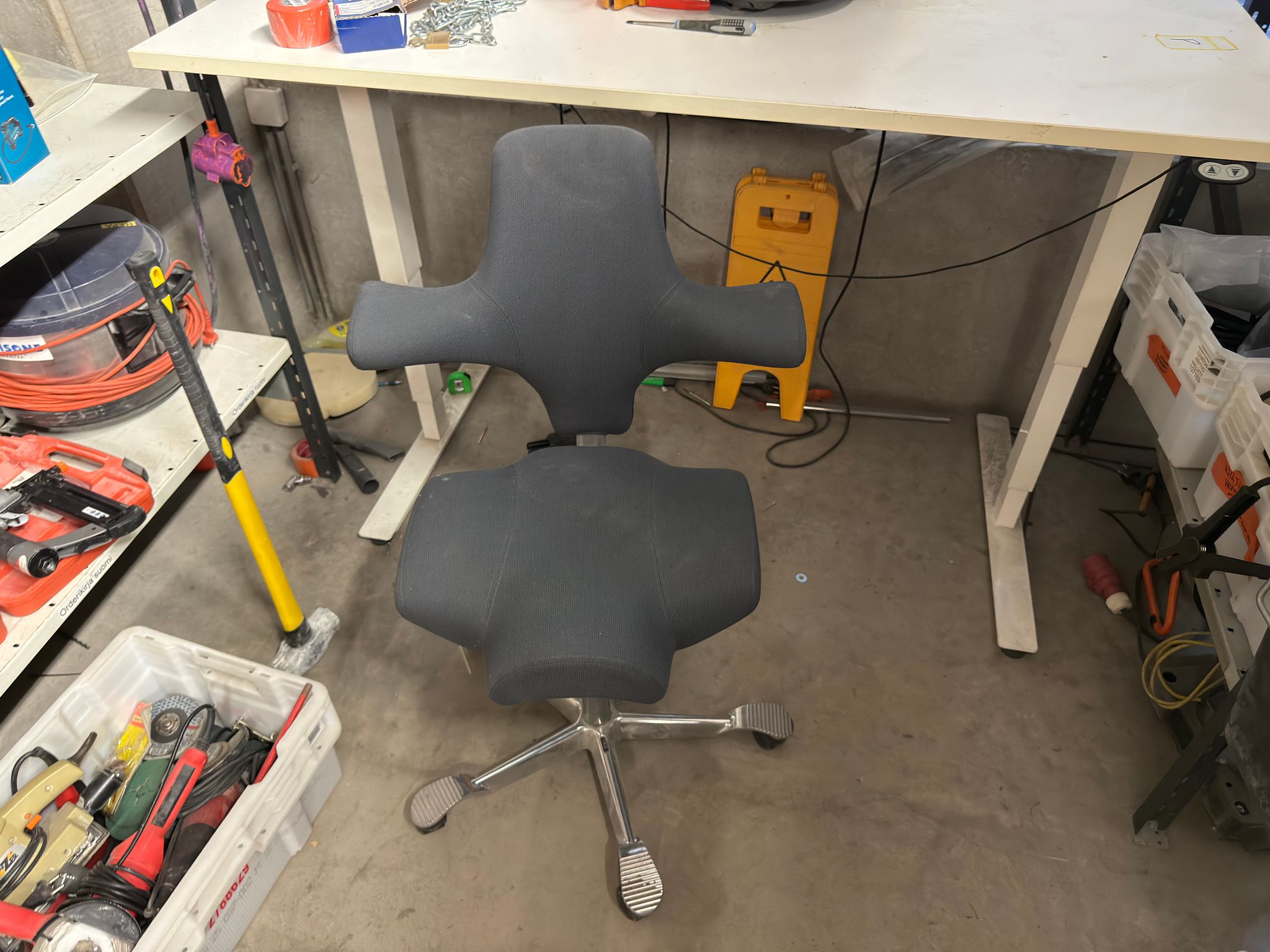 Image 38/40
