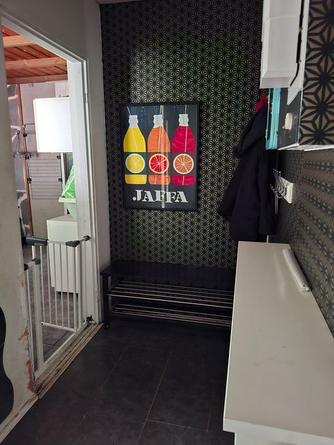 Image 9/33