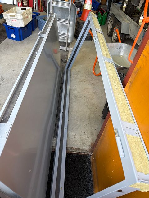 Image 5/7