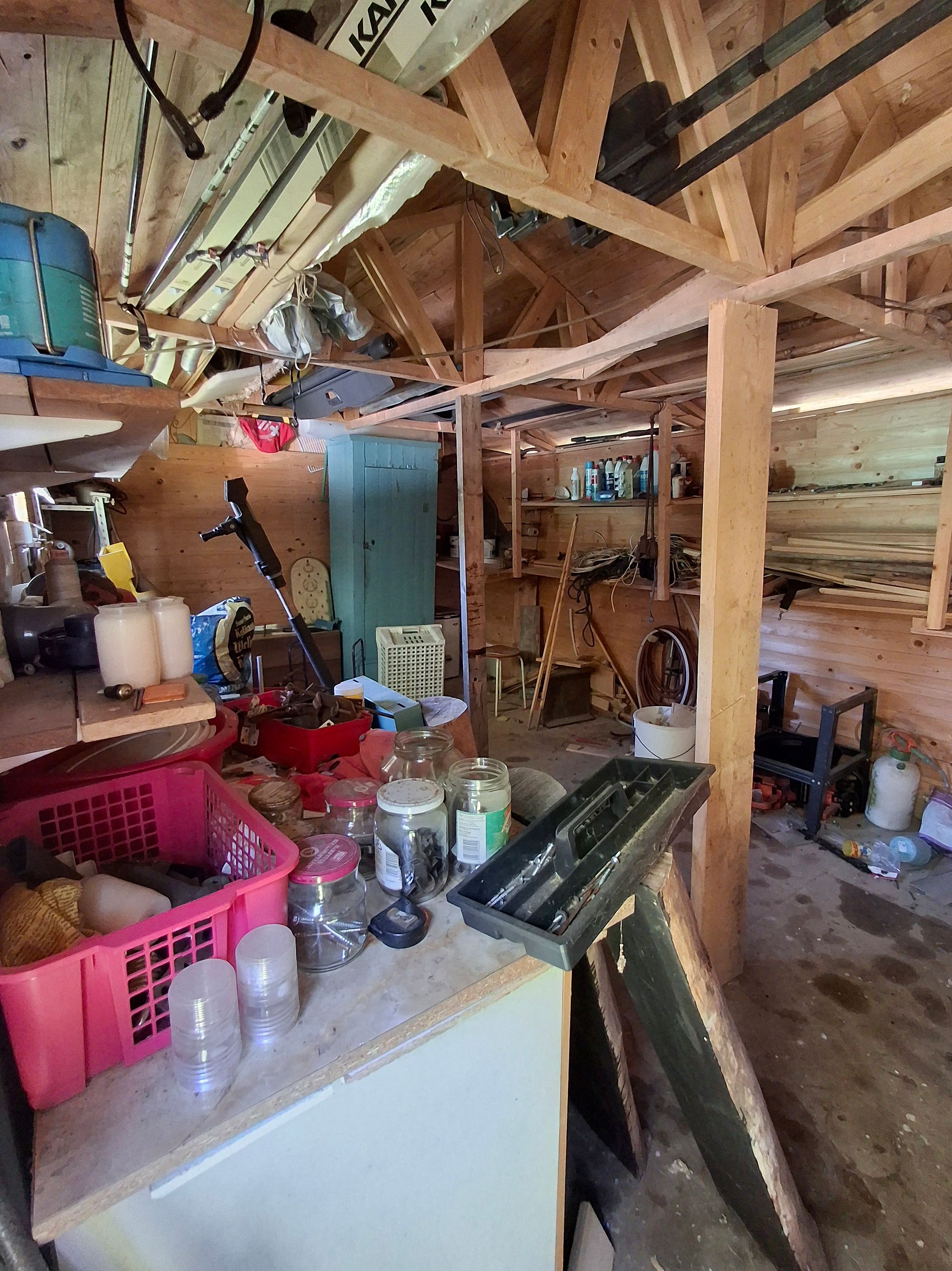 Image 37/44
