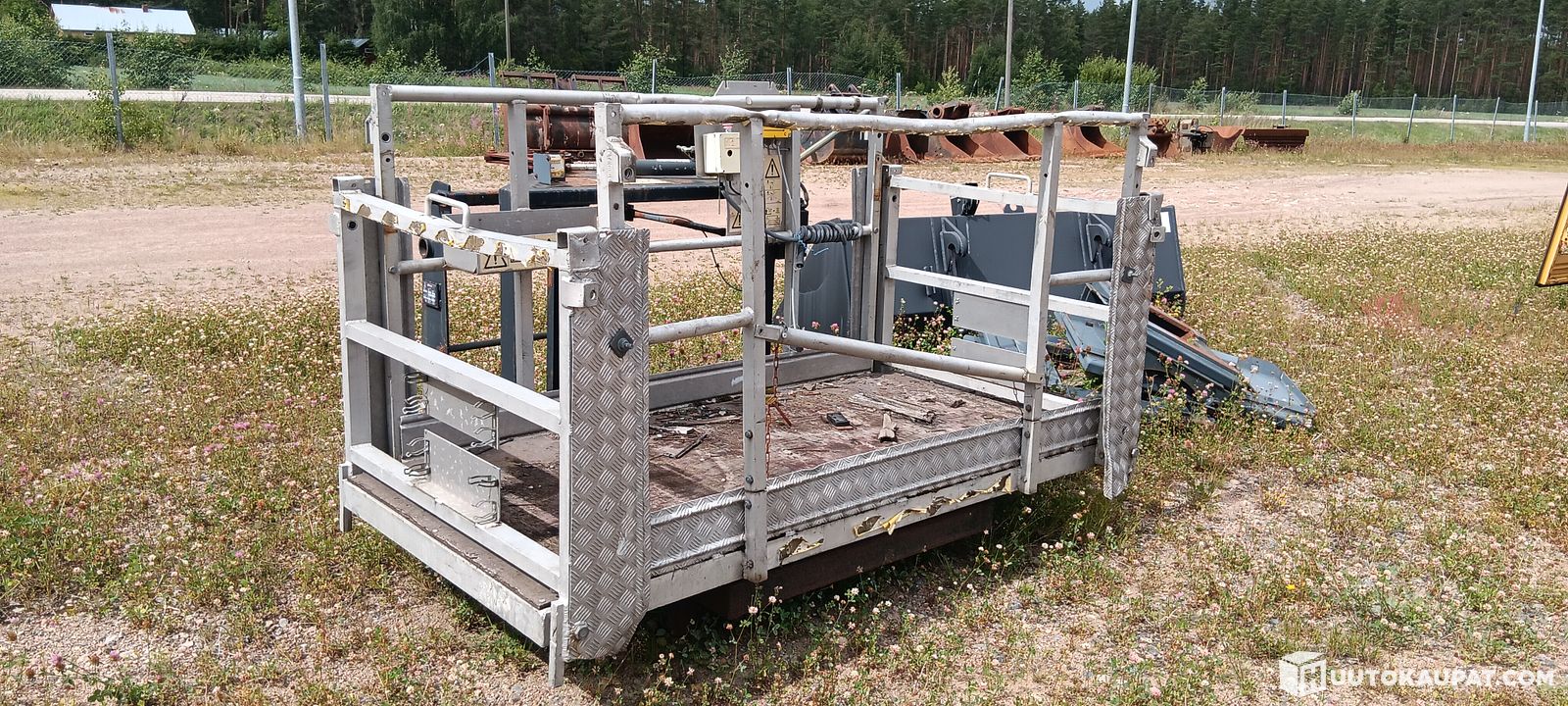 Bobcat Kurottajan Henkil nostokori Alkuper inen Honkajoki bobcat-kurottajan-henkil-nostokori-alkuper-inen-honkajoki