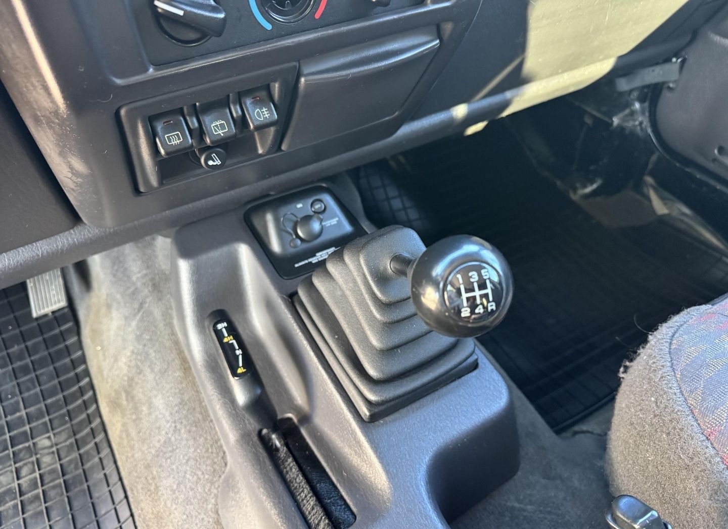 Image 11/58