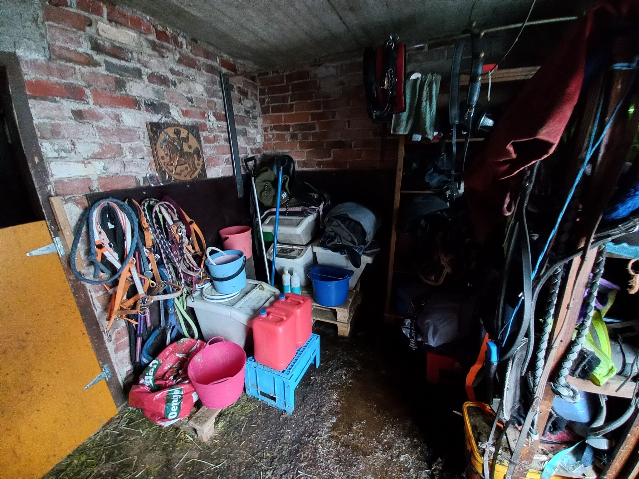 Image 35/57