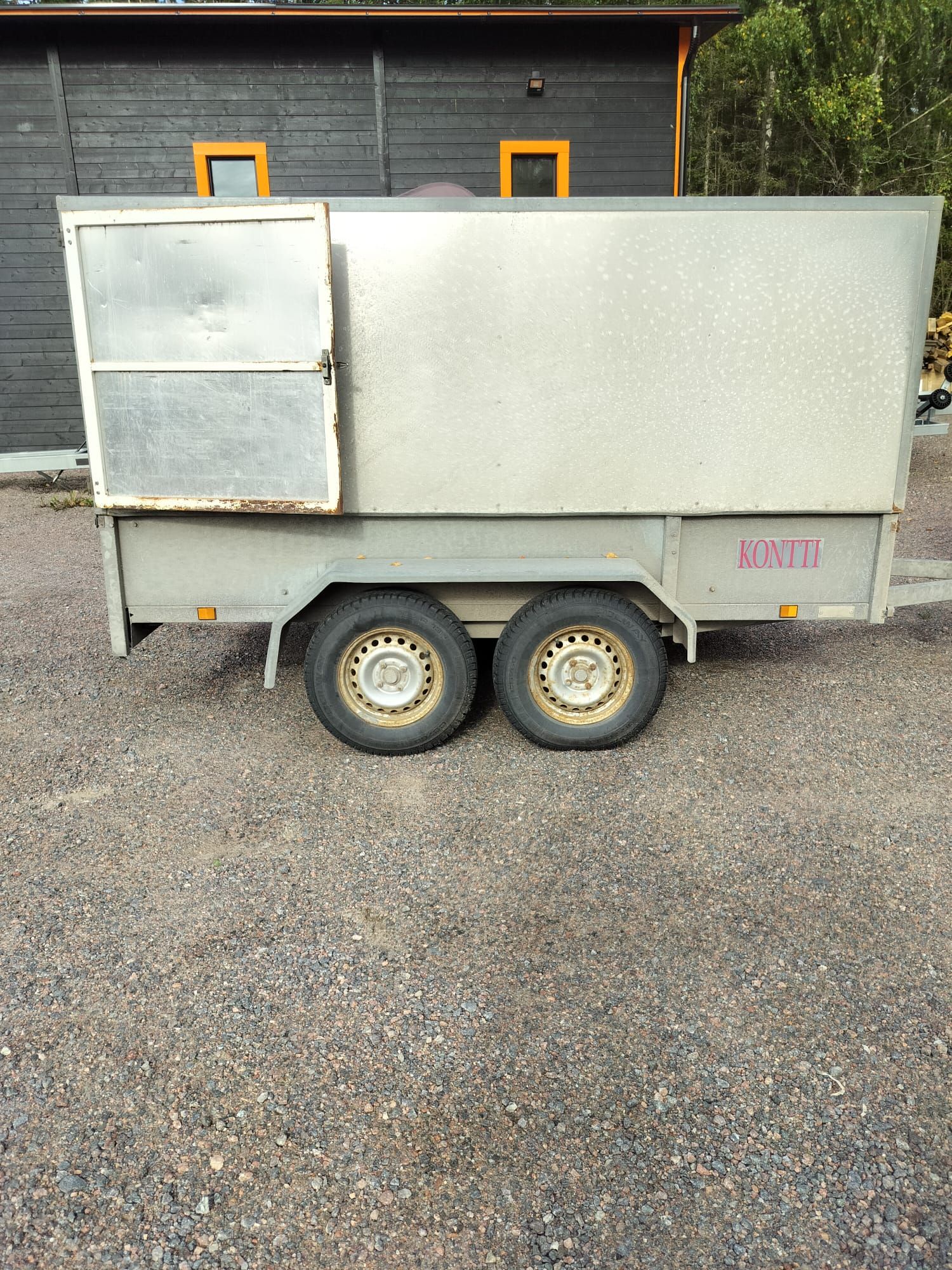 Image 6/16