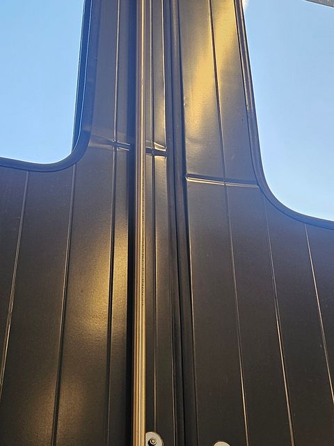 Image 7/7