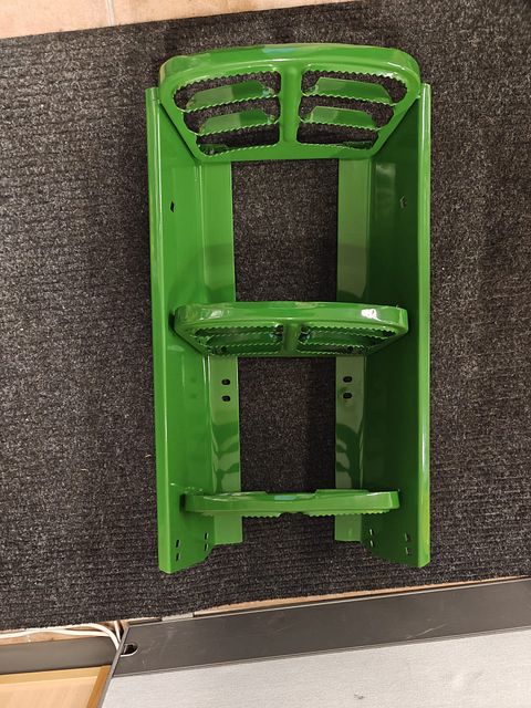 Image 4/5