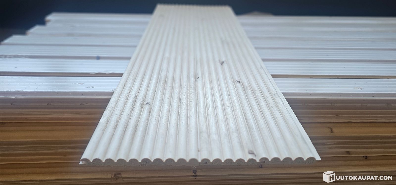 17,5m2 Sormipaneelia AB laatu 13x95x2400mm