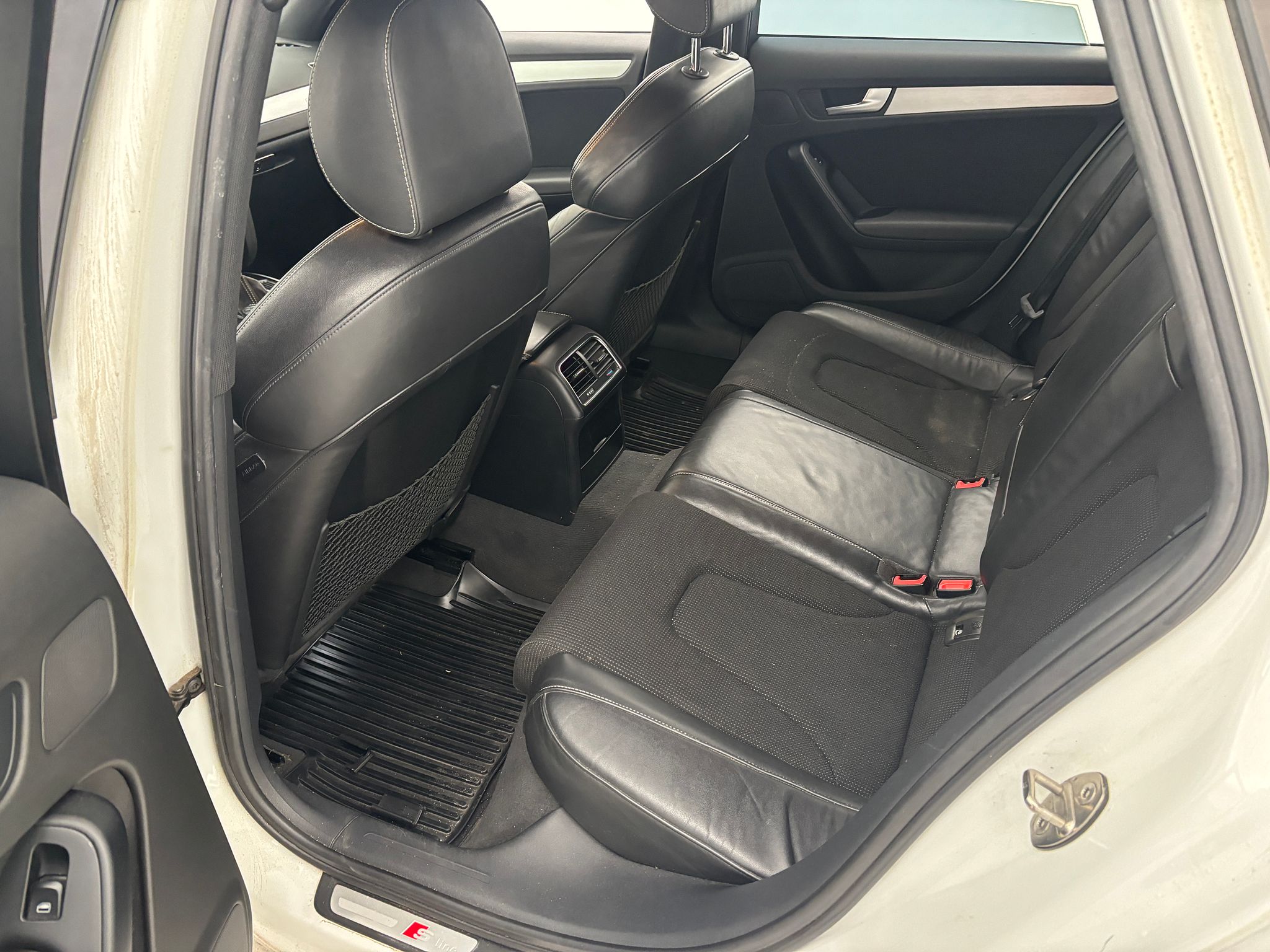 Image 14/36