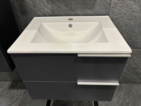 Image 3/7