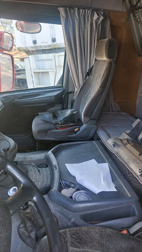 Image 7/15