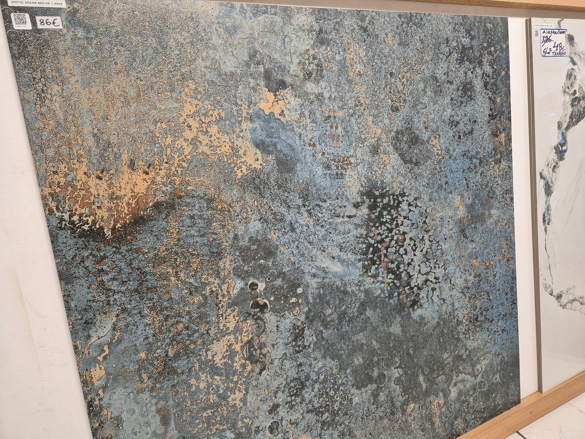 Image 10/26