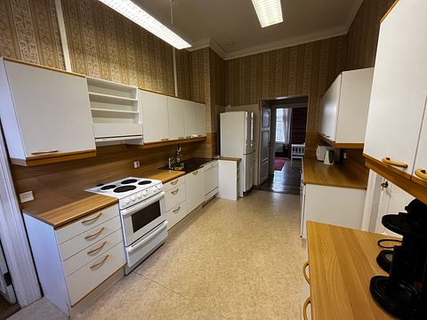 Image 43/104