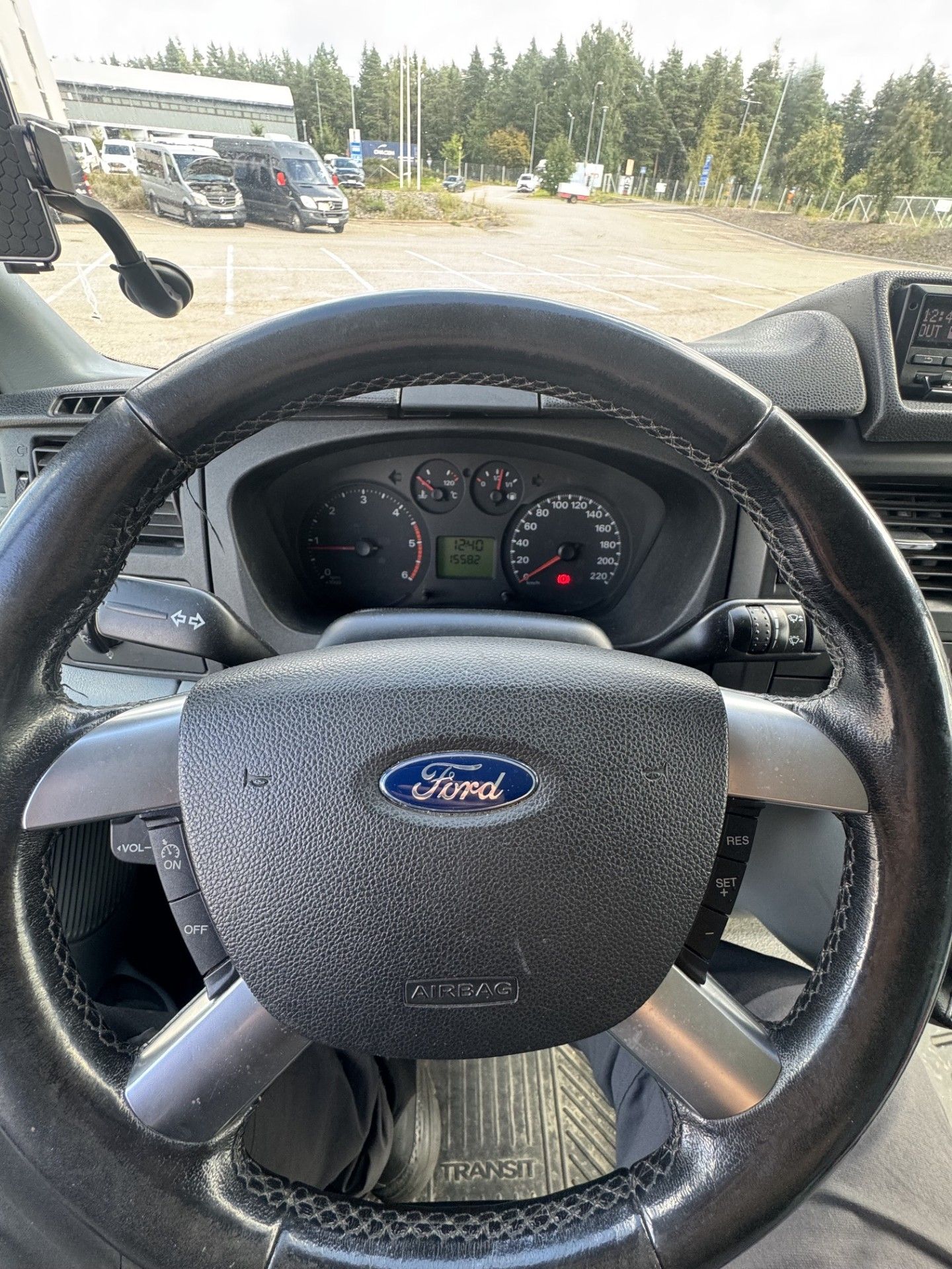 Image 6/11