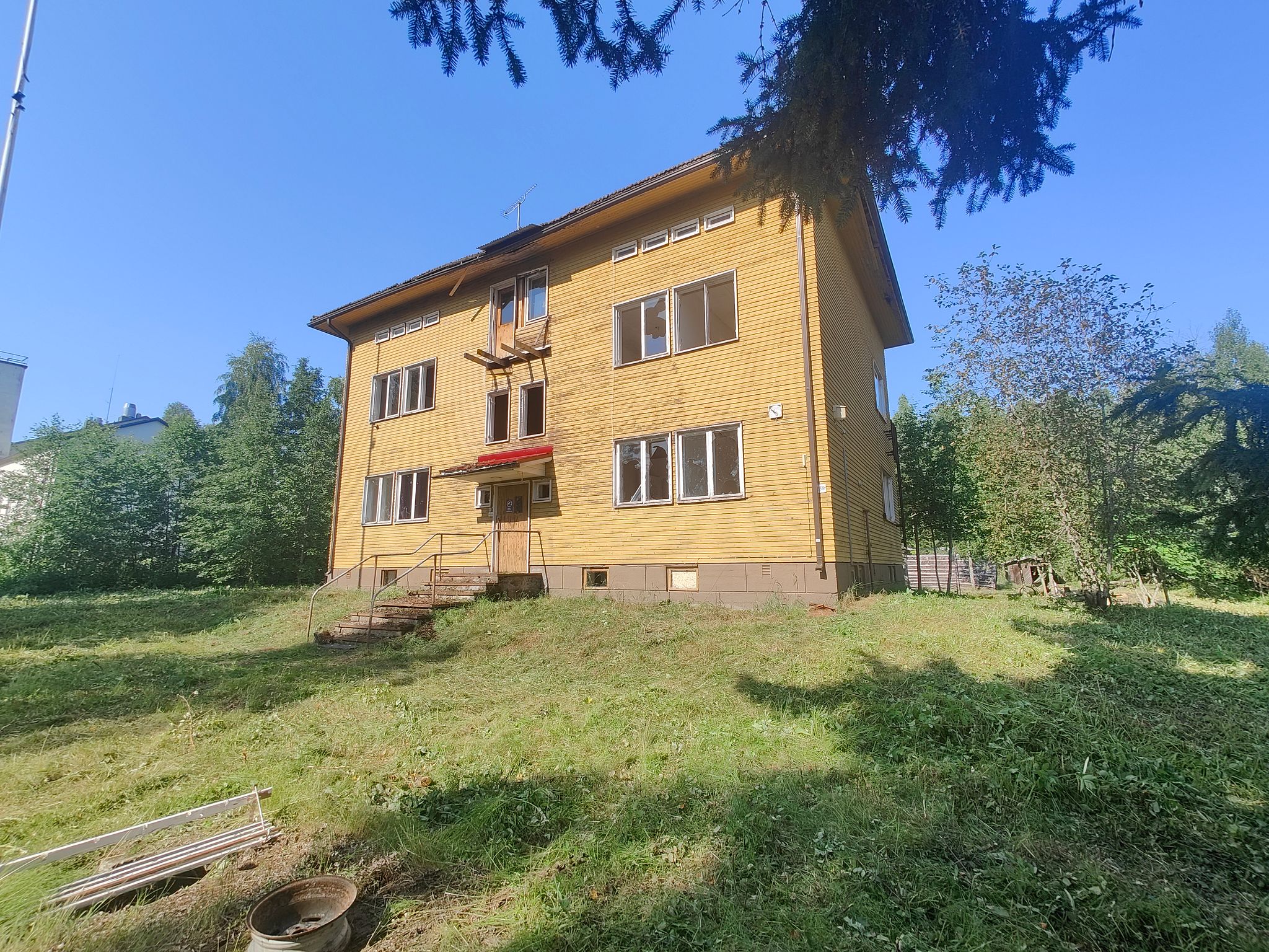 Image 2/30