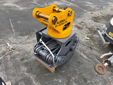 Image 1/4