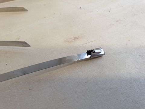 Image 4/4