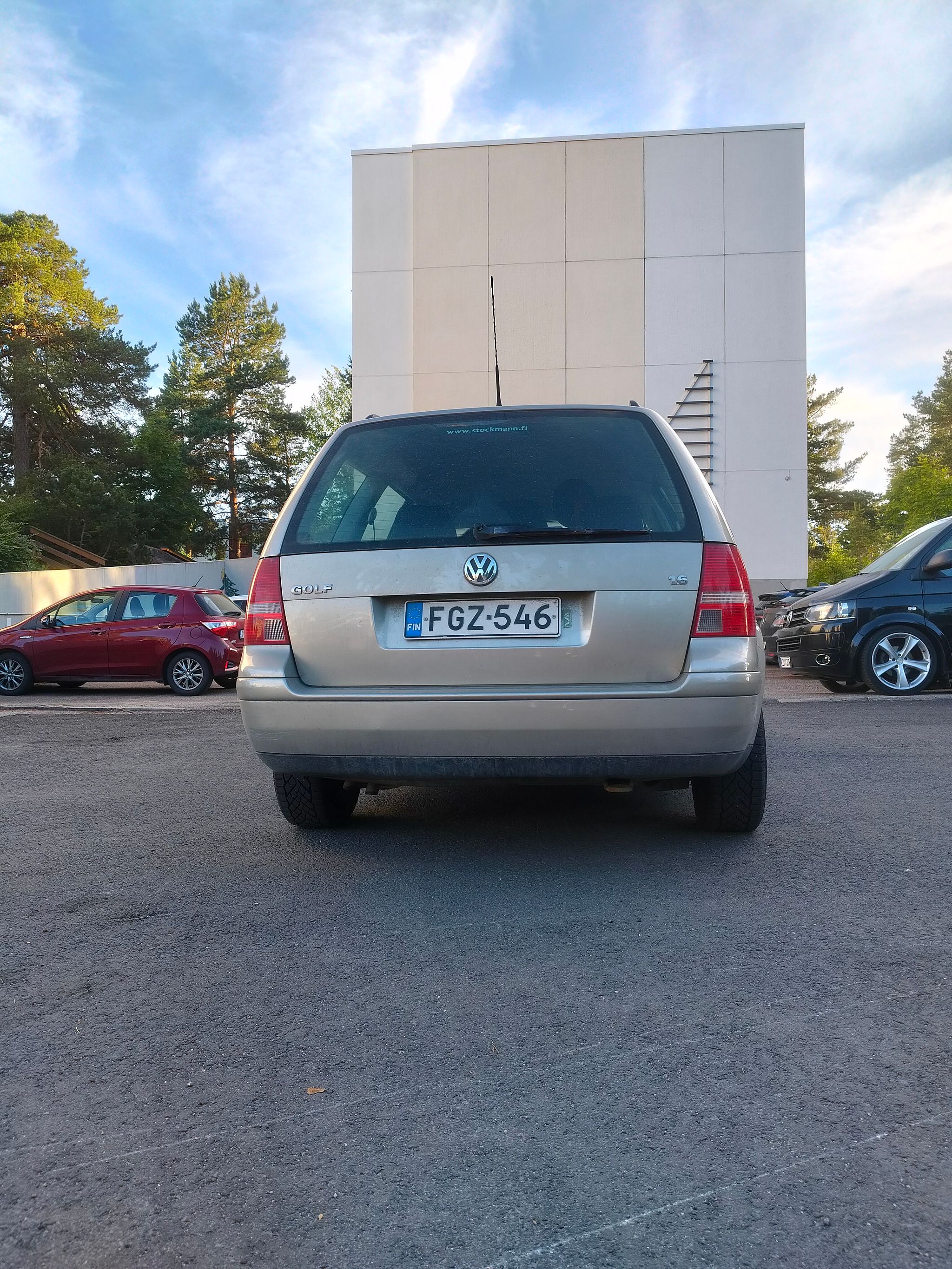 Image 3/26