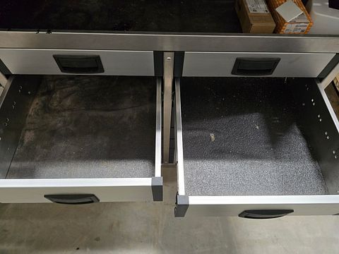Image 5/10