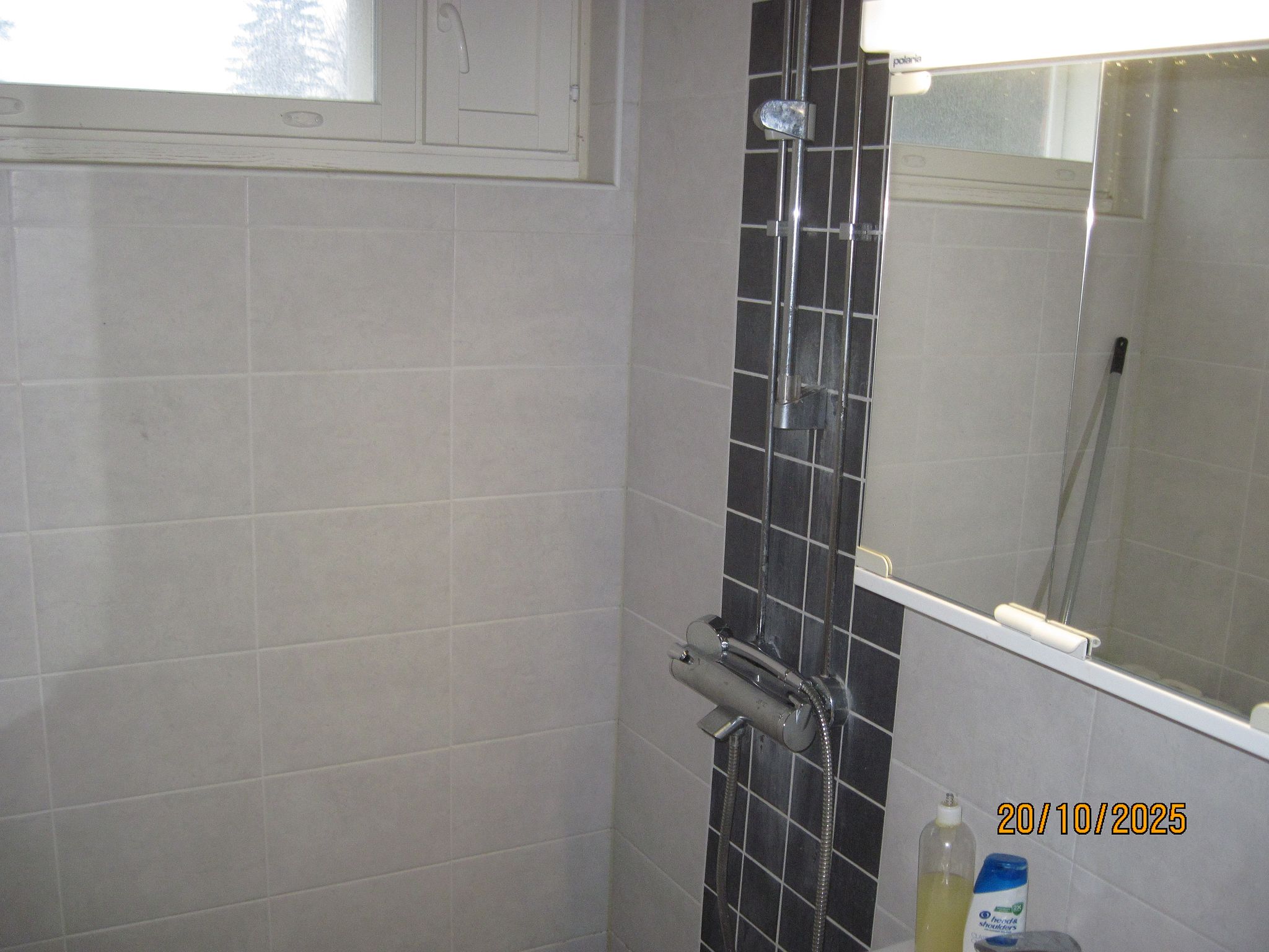 Image 19/22