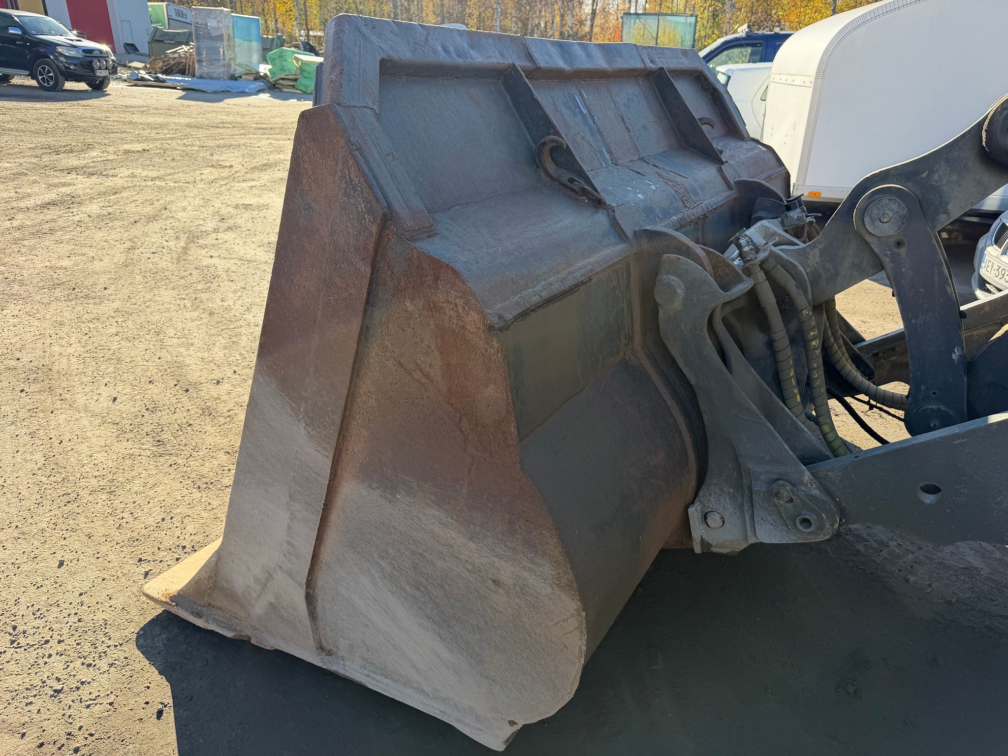 Image 2/7
