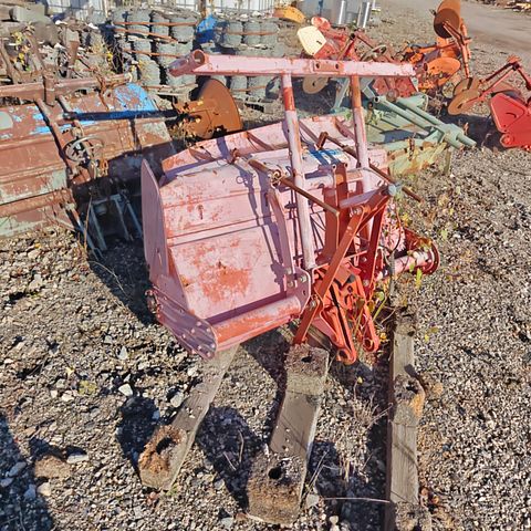 Image 1/10