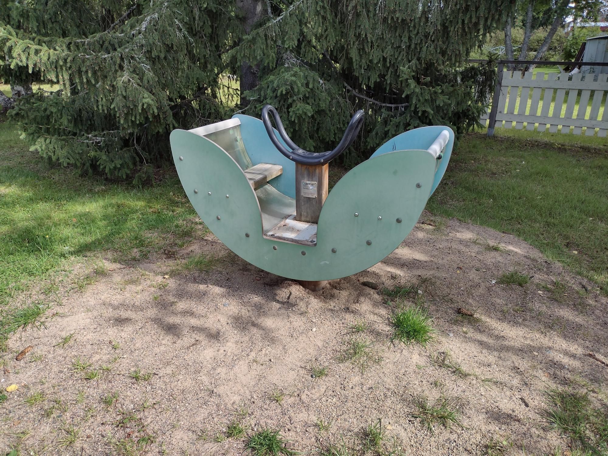 Image 2/3