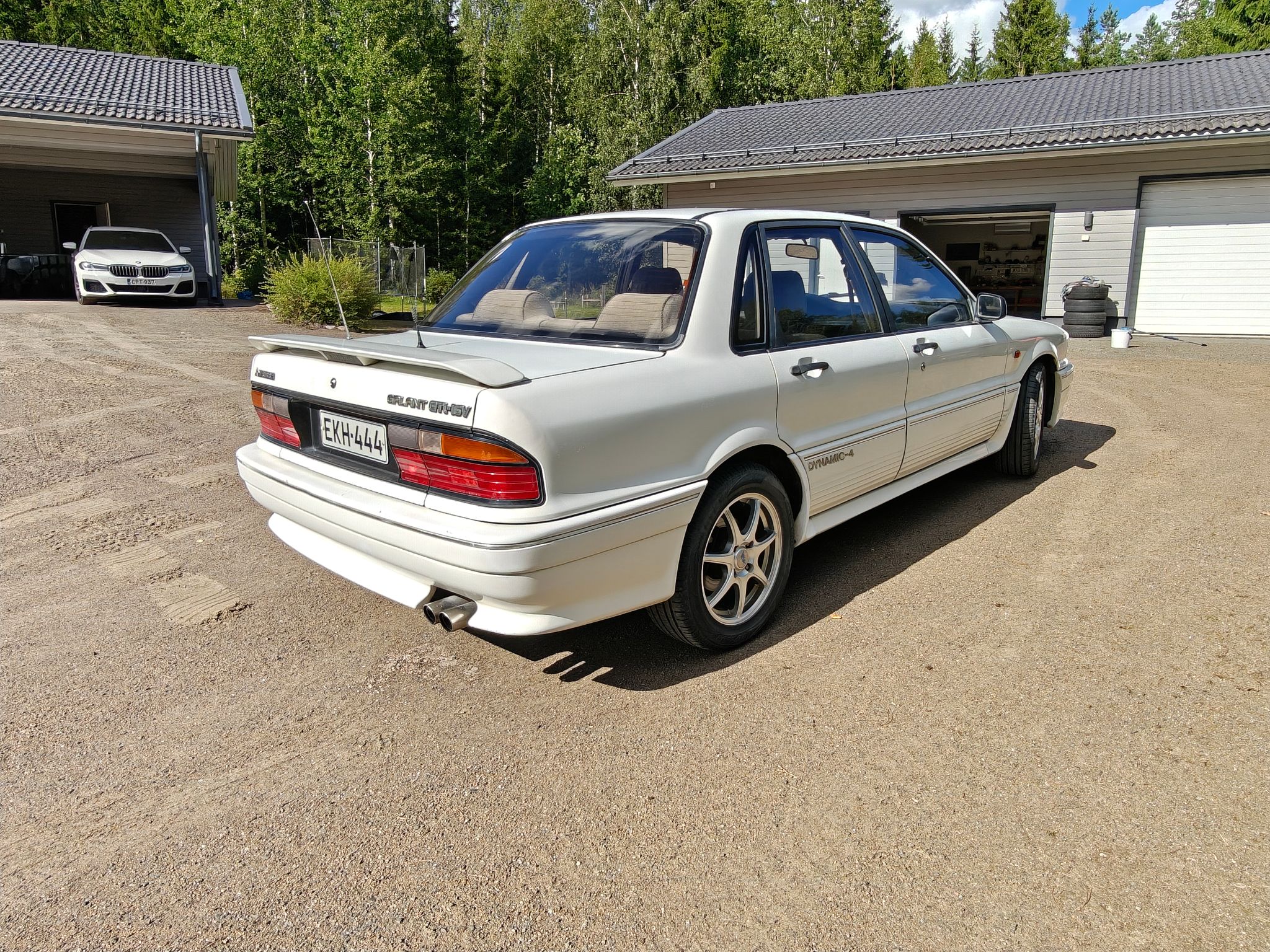 Image 3/10