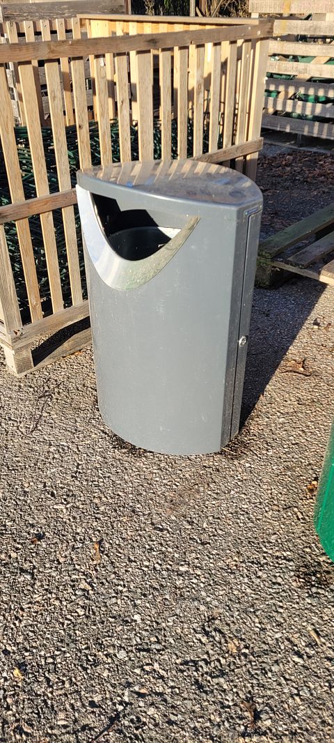 Image 1/1