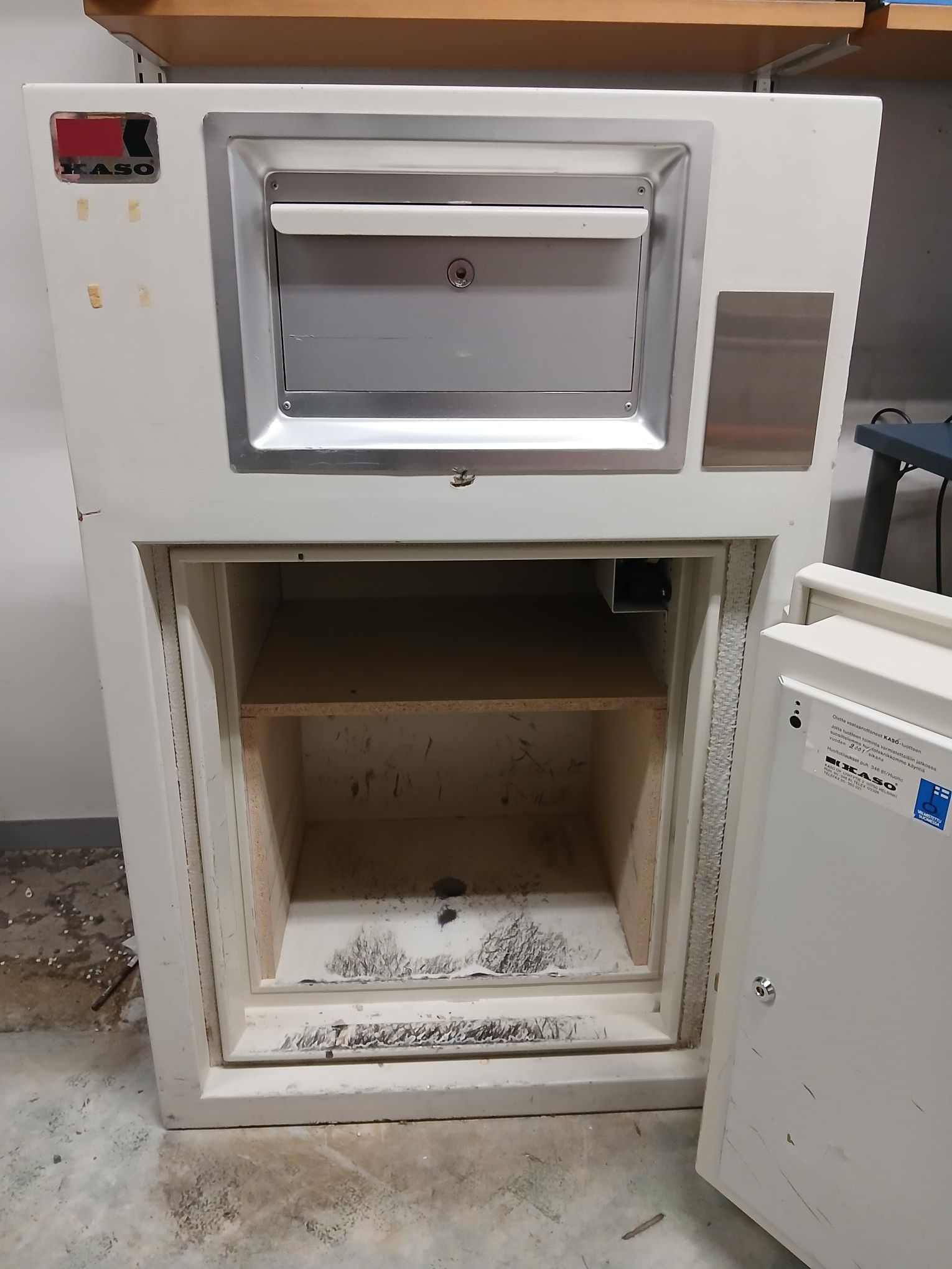 Image 2/5