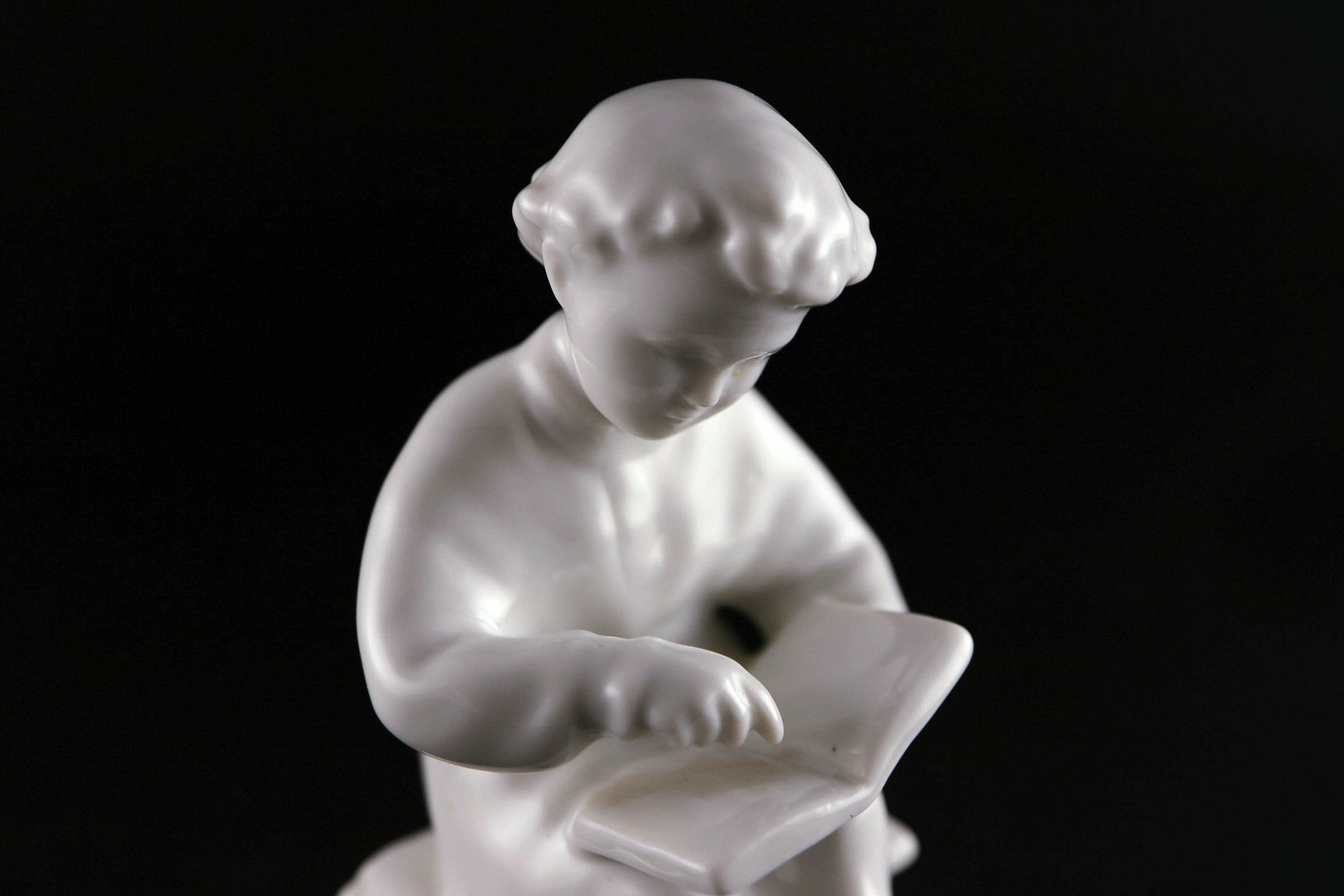 Image 4/12