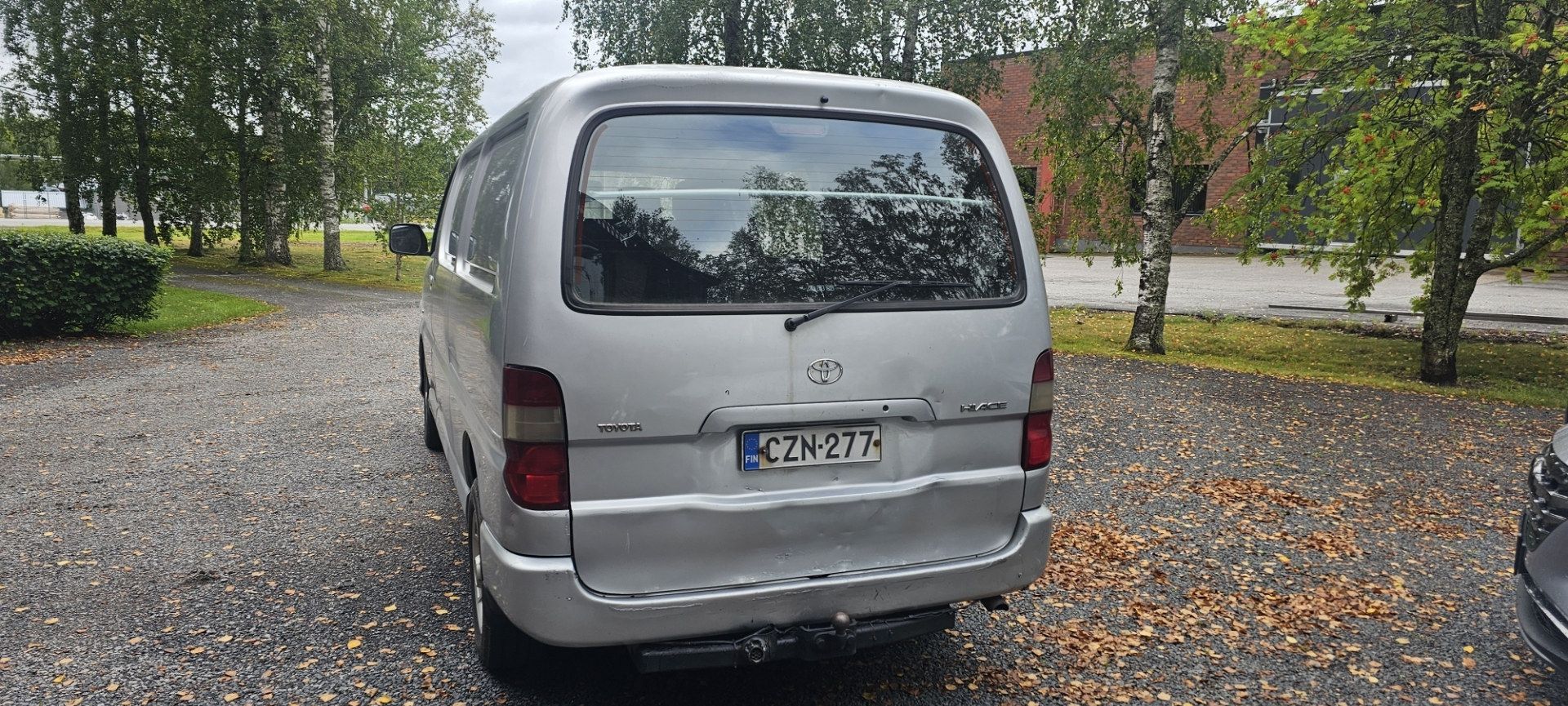 Image 4/6