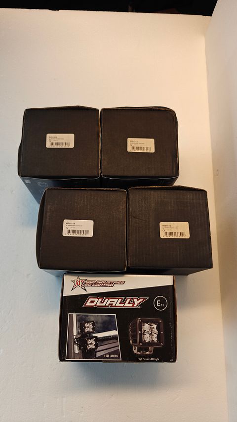 Image 4/4