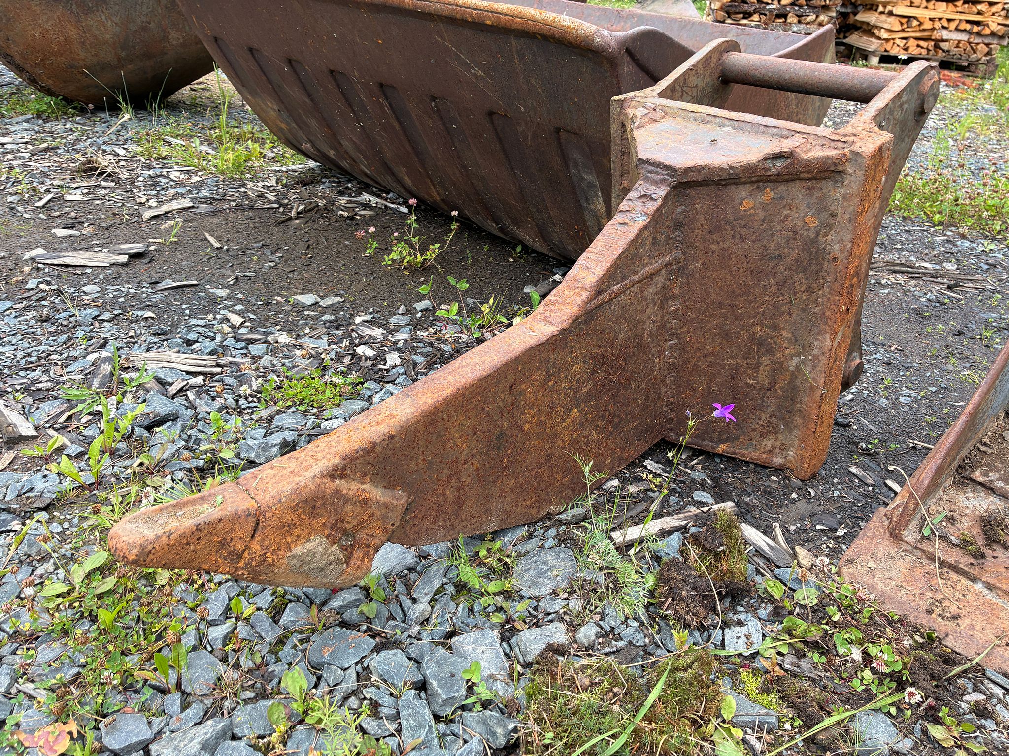 Image 3/4