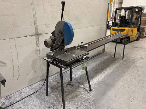 Image 8/8