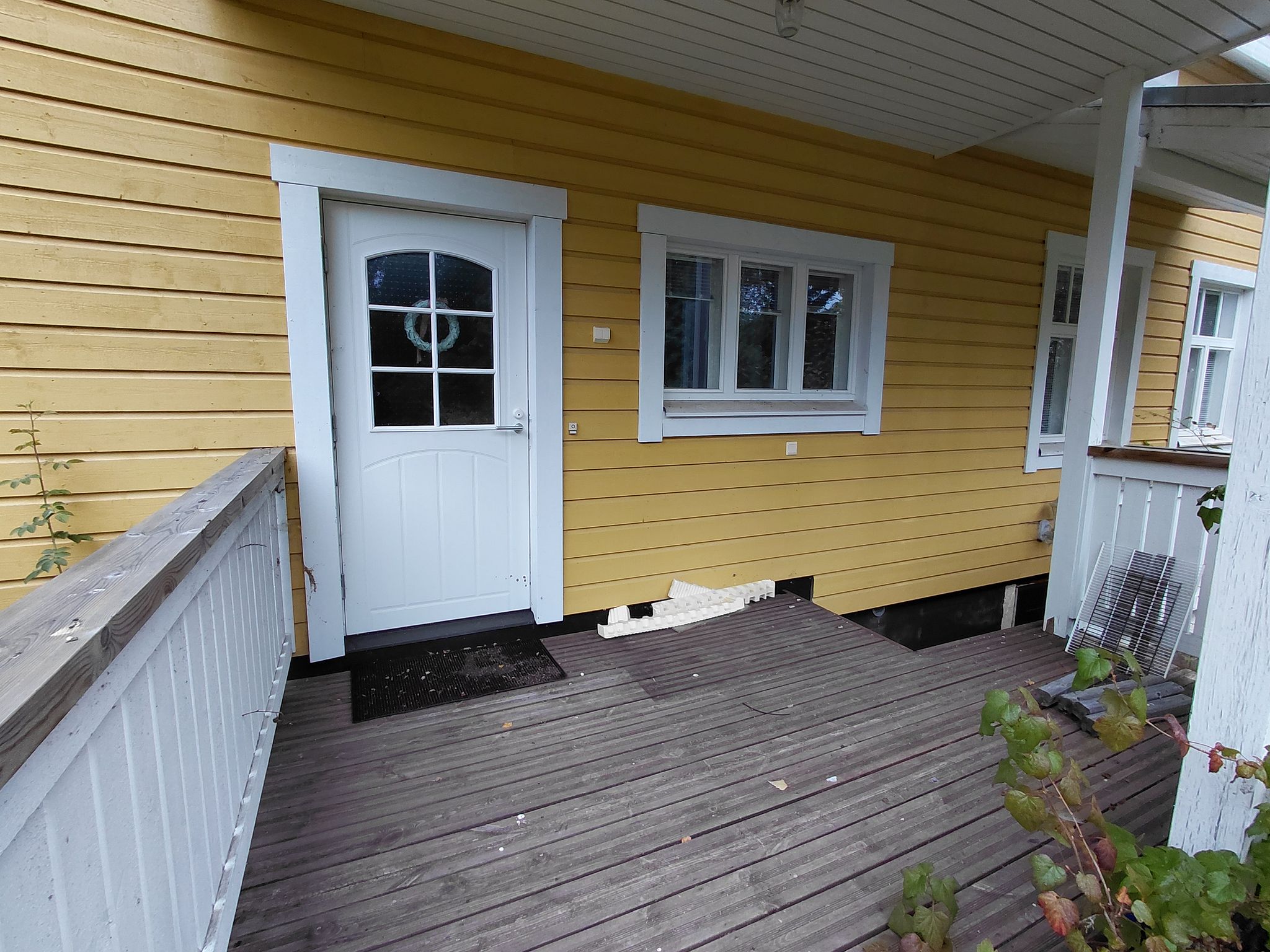 Image 12/131