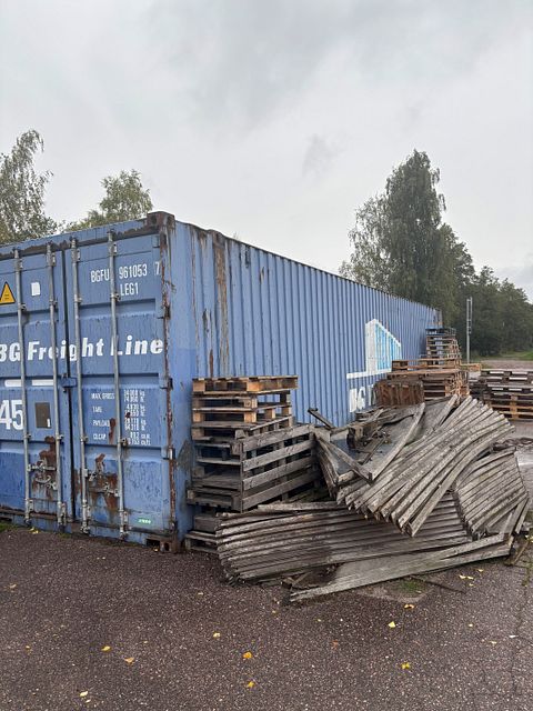 Image 1/8