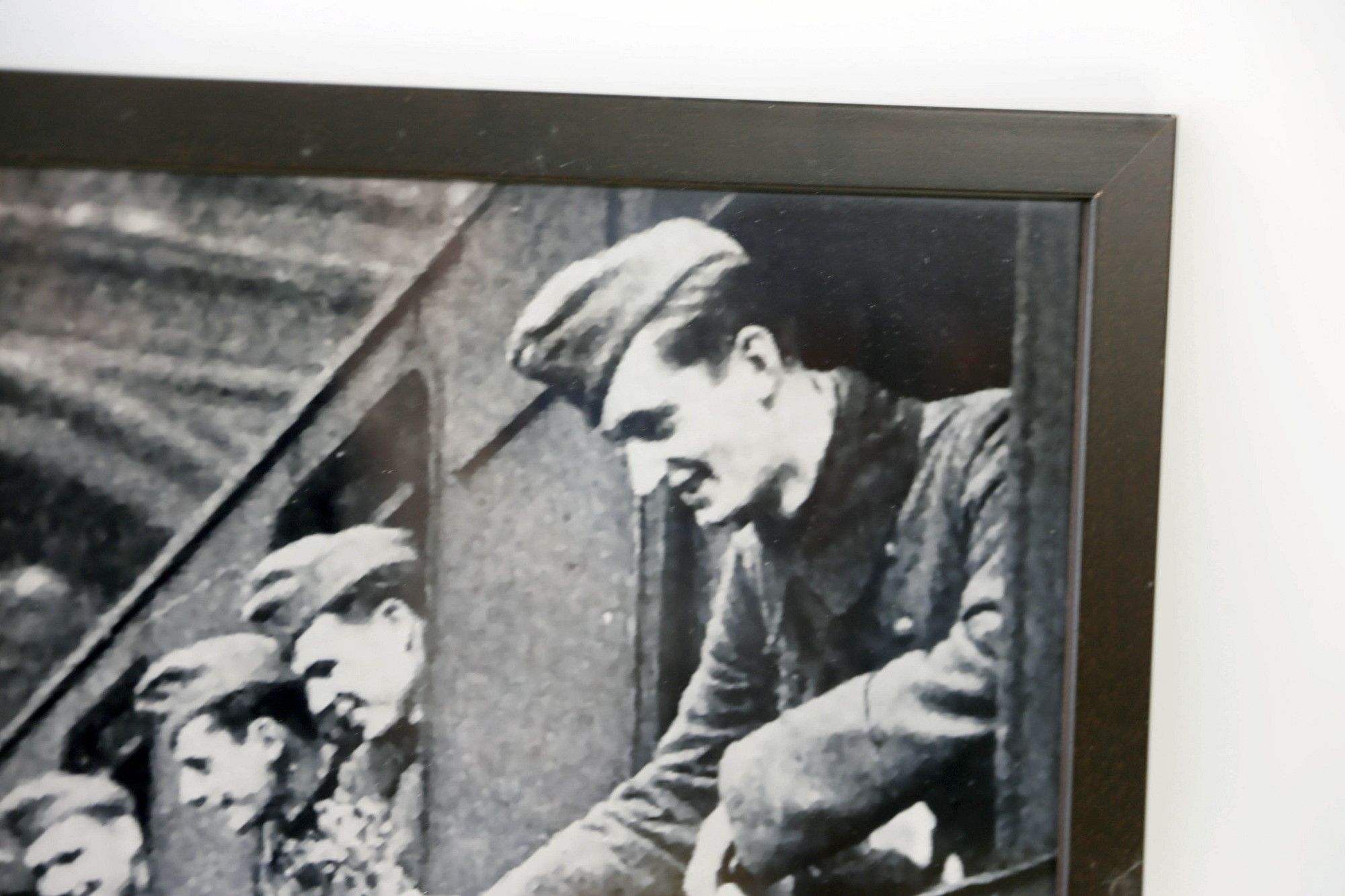 Image 3/12
