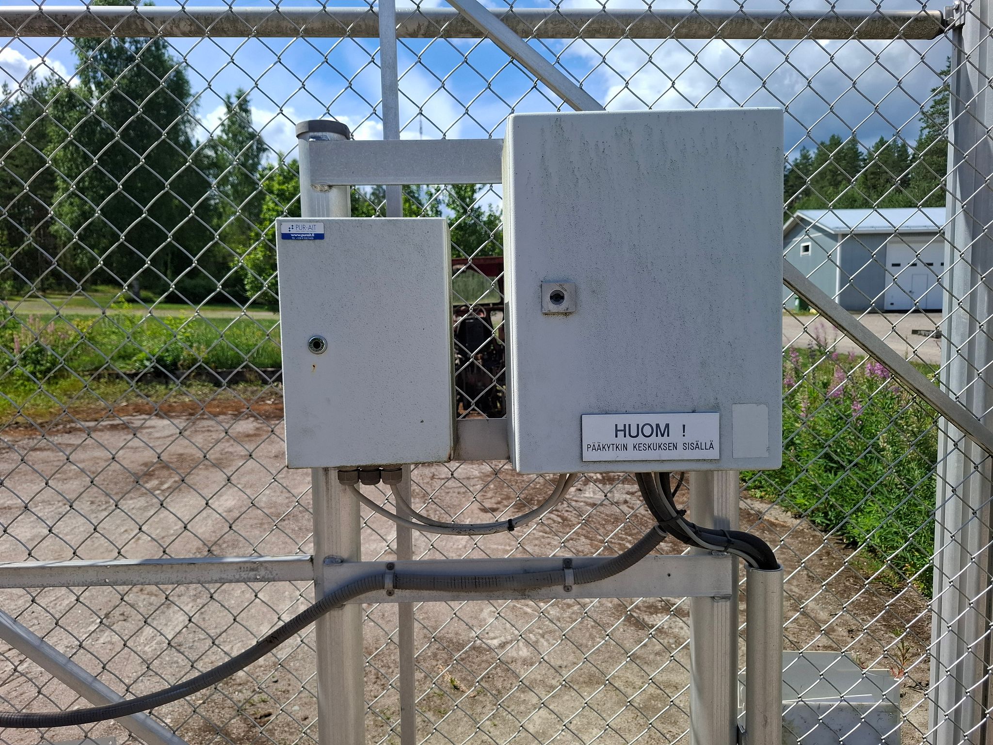 Image 9/15