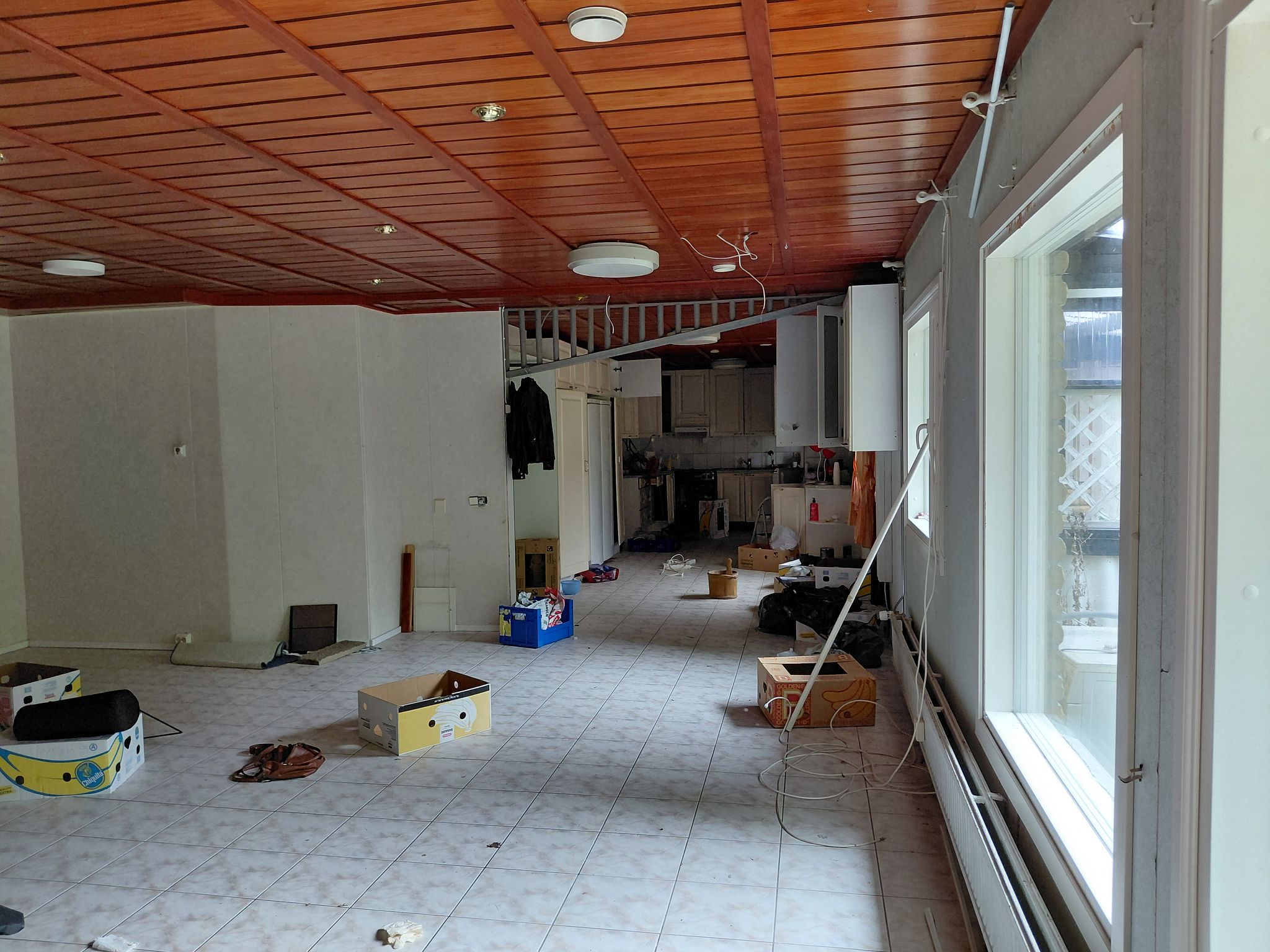 Image 21/40