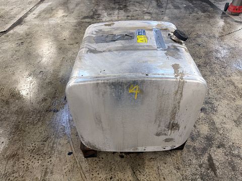Image 3/6