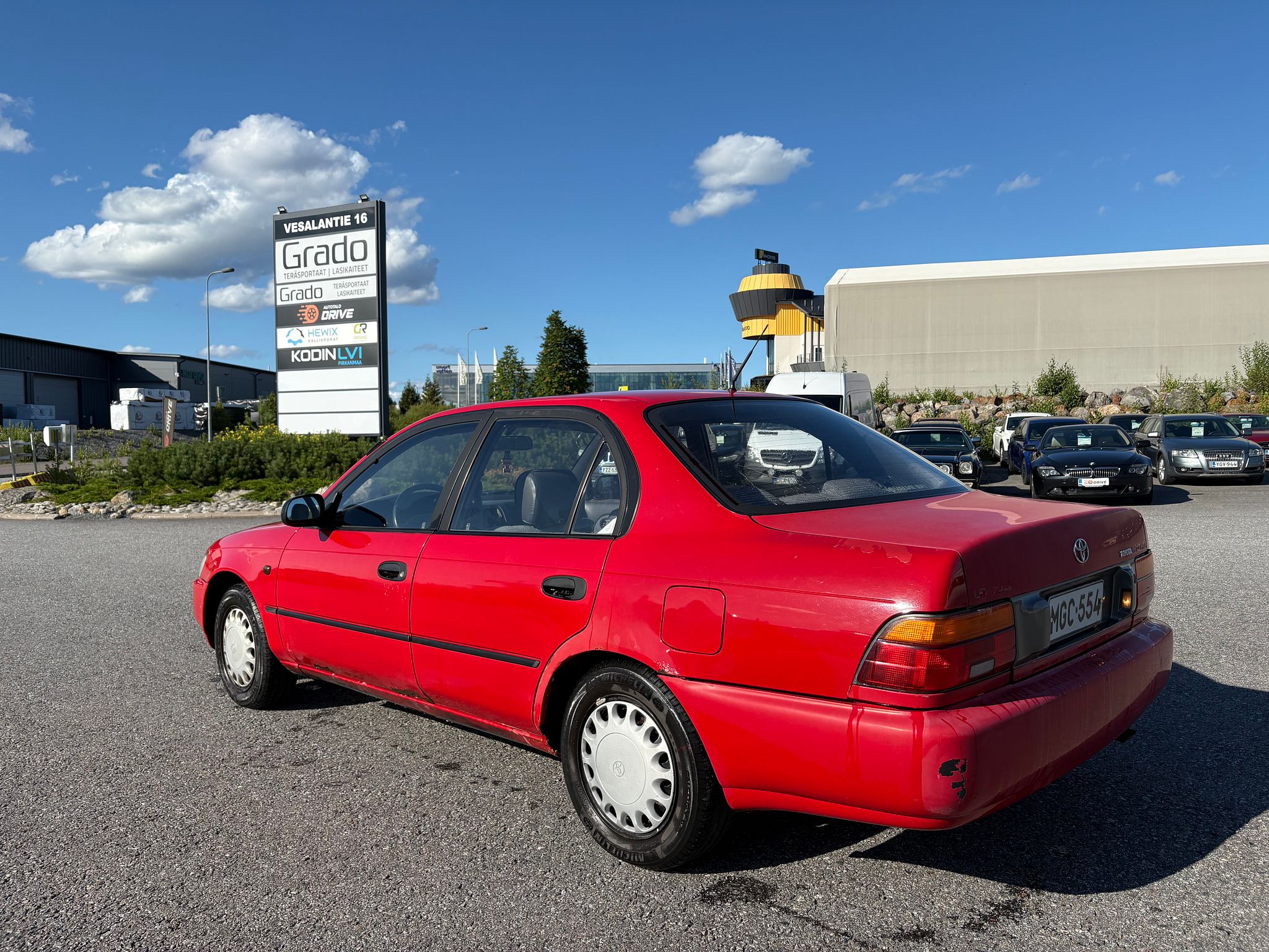 Image 4/32