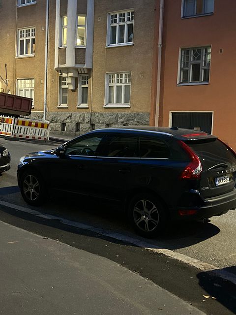 Image 2/12