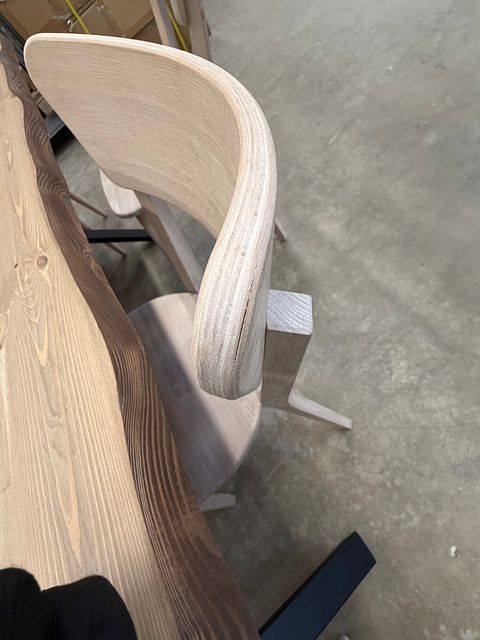 Image 8/14