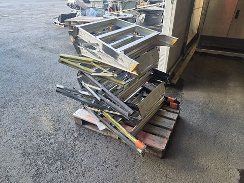 Image 1/9